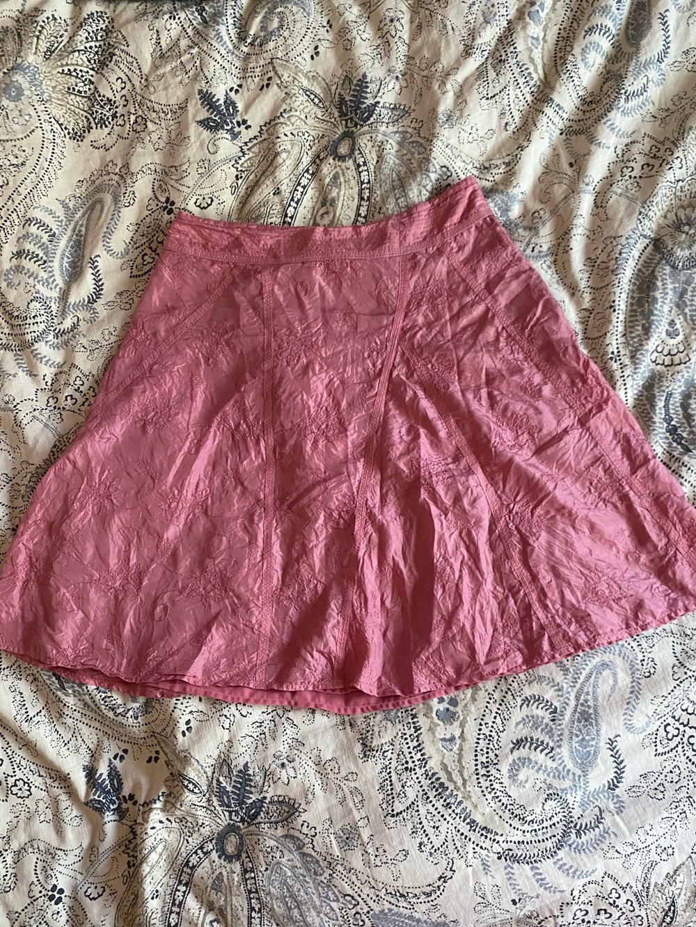 Y2K 100% Silk XXI Embroidered A Line Skirt in Soft Pink size Medium